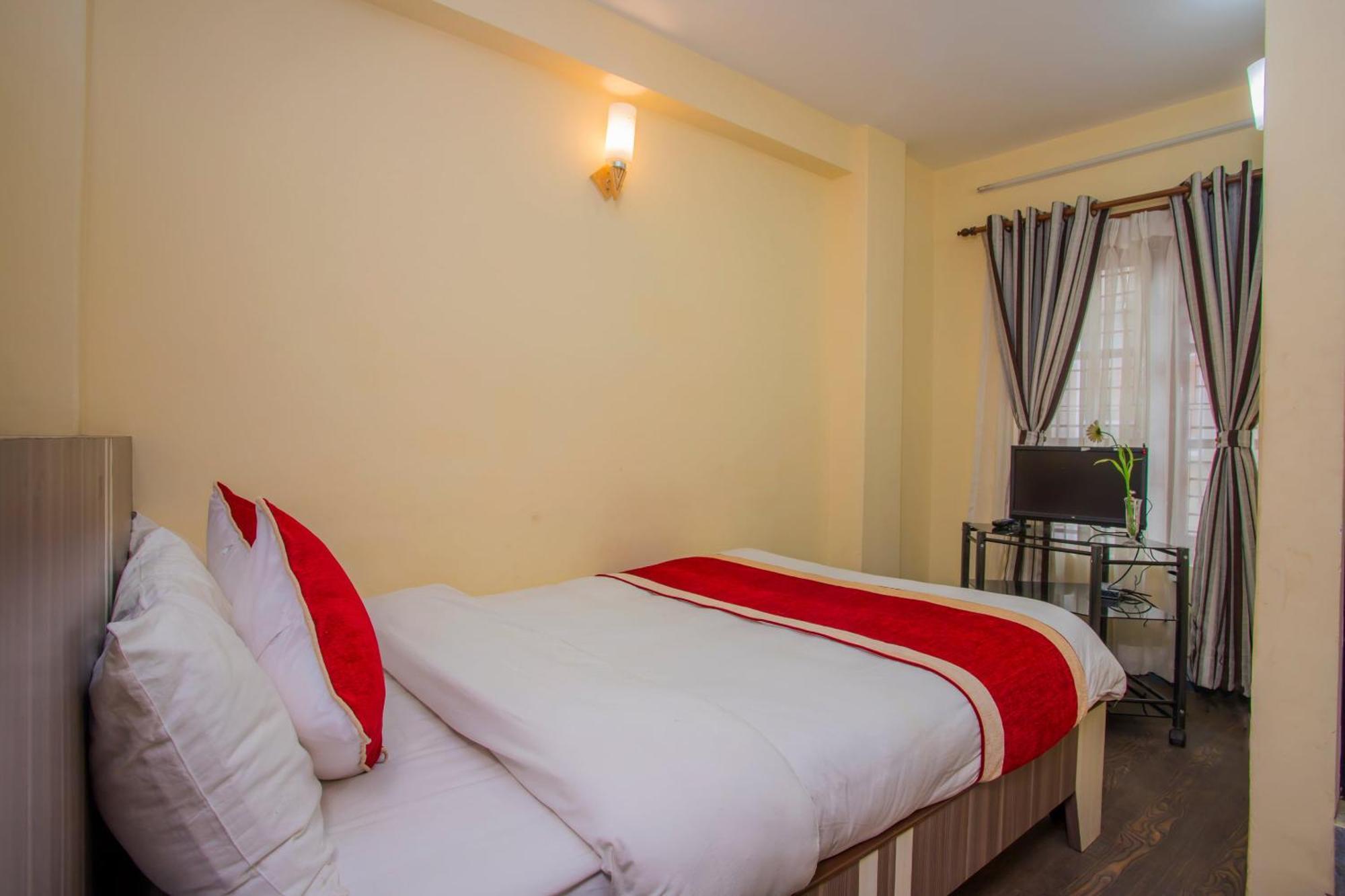 Oyo 297 Hotel Aayam Katmandu Zewnętrze zdjęcie