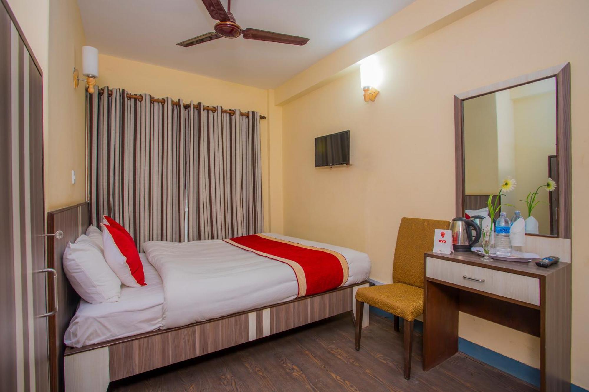 Oyo 297 Hotel Aayam Katmandu Zewnętrze zdjęcie