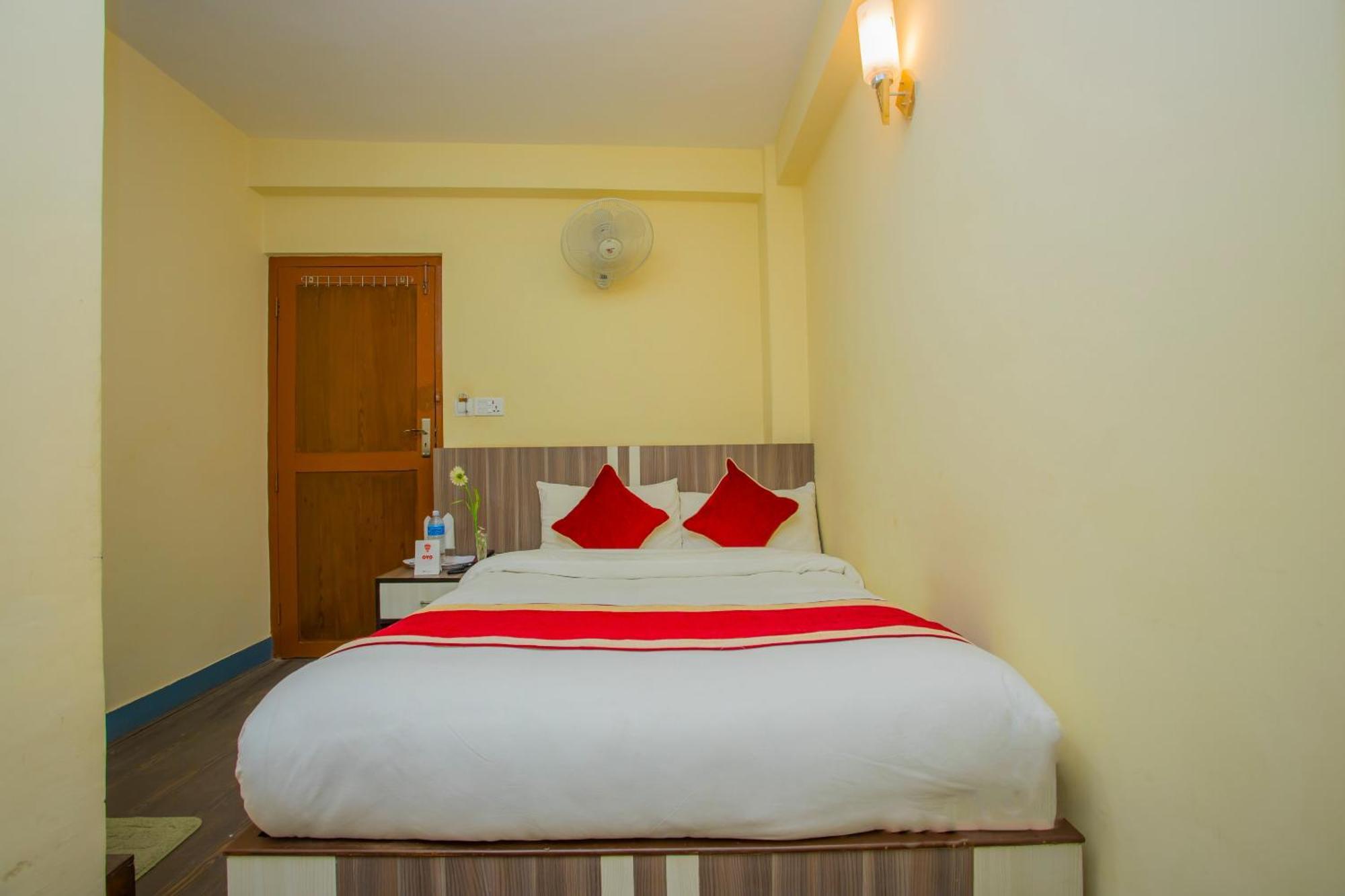 Oyo 297 Hotel Aayam Katmandu Zewnętrze zdjęcie